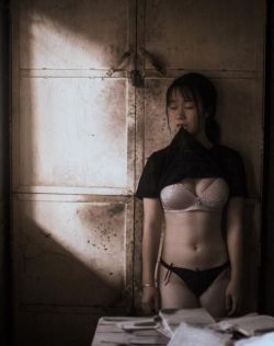 亚洲AV无码一区二区三